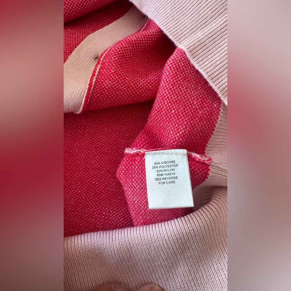 💕 Pink Heart Patterned Women's Button-Up Sweater - size XL - Picture 10 of 16